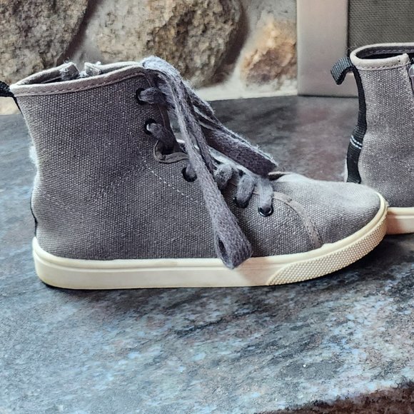 Cat & Jack Gray Canvas High-Top Sneakers Size 13 - Picture 8 of 16